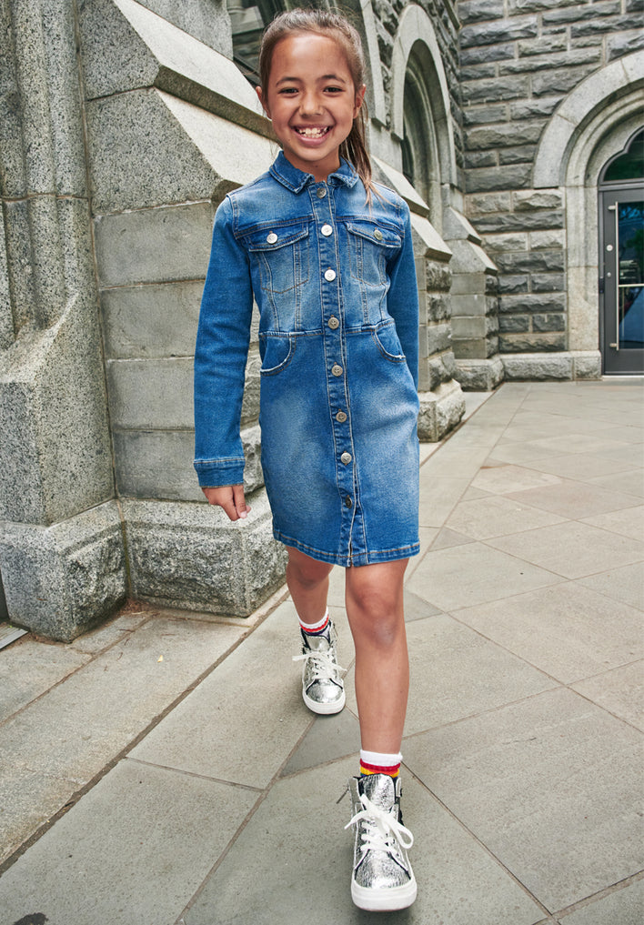 Divine in Denim - Without Shoes
