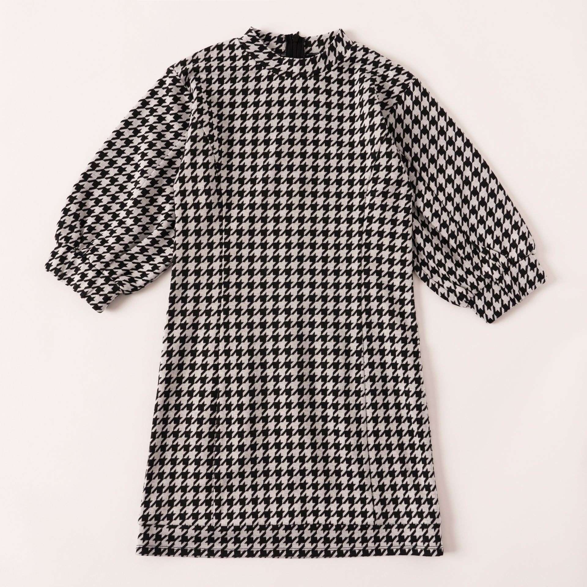 KIDPIK Girls 3/4 Sleeve Houndstooth Knit Shift Dress, Size: 12 Months